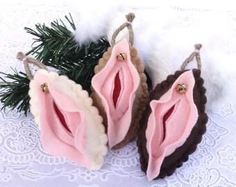 ornament in pussy Sex at the laundry mat